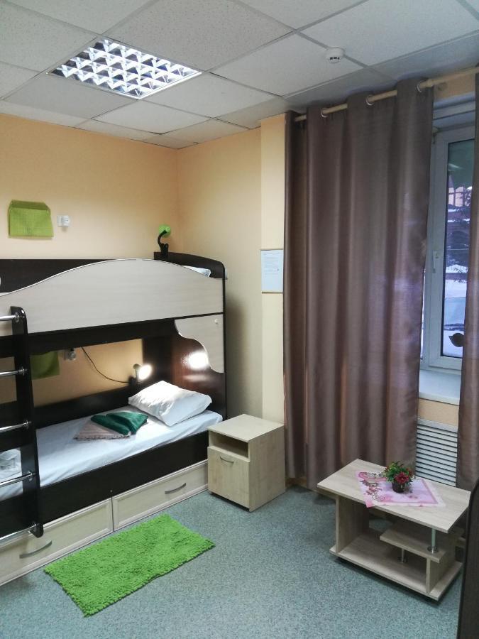 Dachny Hostel На Метро "Заельцовская" Novosibirsk Eksteriør bilde